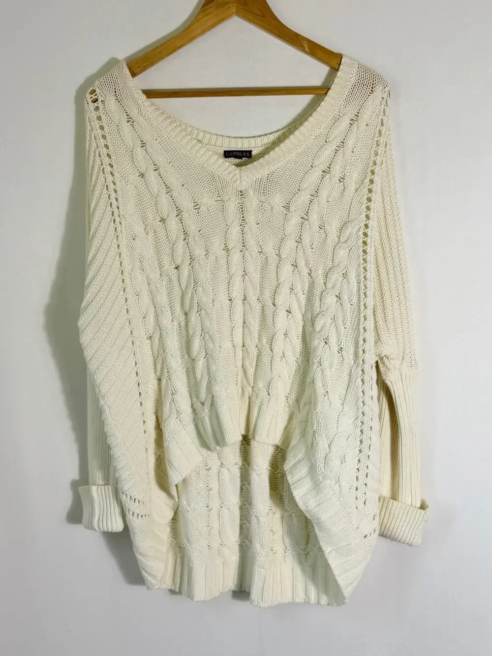 Express Cream Cable Knit Dolman Sleeve Sweater Women’s Medium Cozy Cotton Blend